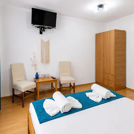 Casa Cu Obloane Rosii By Cochilia - Parcare Privata, Aproape De Plaja Apartament *